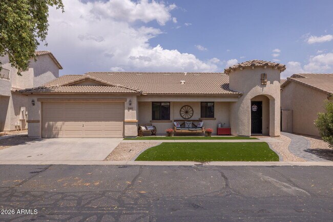 2681 S Powell Rd Apache Junction, AZ 85119