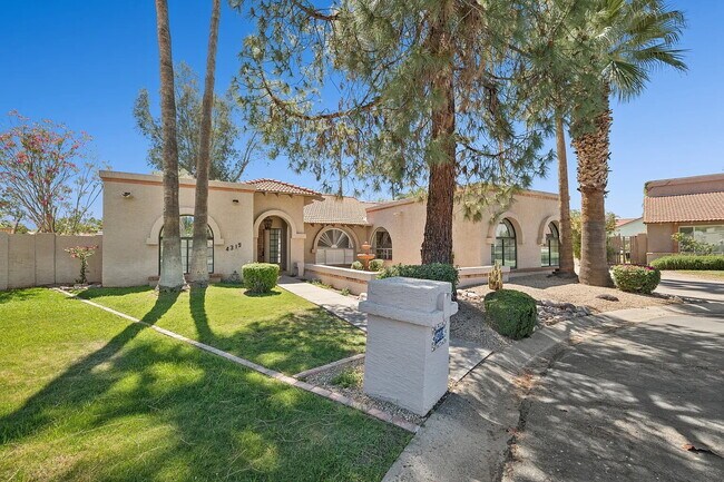 4319 E Lupine Ave Phoenix, AZ 85028 photo 3