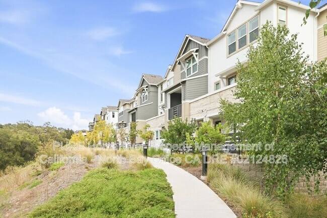 295 Gambrel Cir photo 4