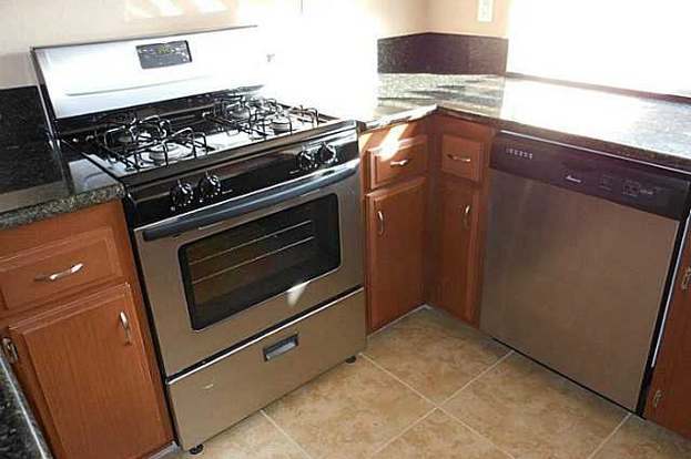 3426 Apricot Tree Way Oceanside, CA 92058 photo 3