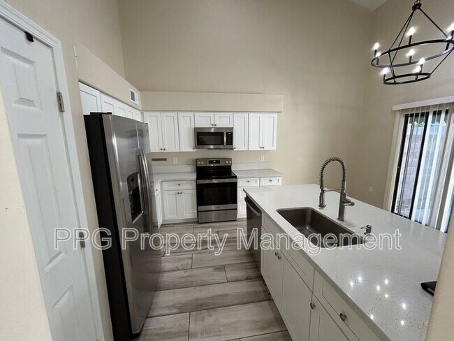 7490 W Denaro Dr Glendale, AZ 85308 photo 3