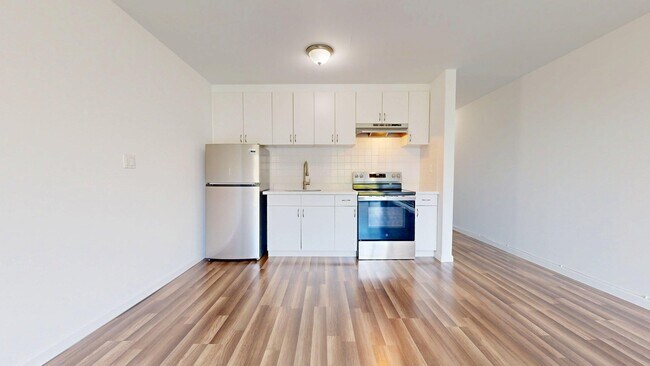 3220 Geary Blvd San Francisco, CA 94118 photo 2
