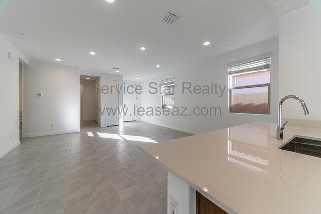 4344 N 91st Gln Phoenix, AZ 85037 photo 4