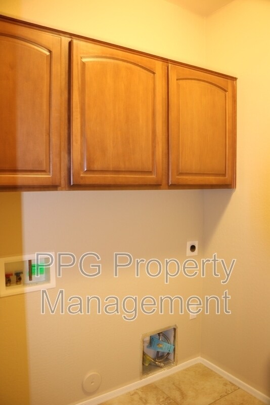 14551 W Laurel Ln Surprise, AZ 85379 photo 3