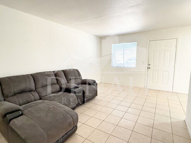 2061 S Apache Dr Apache Junction, AZ 85120 photo 3