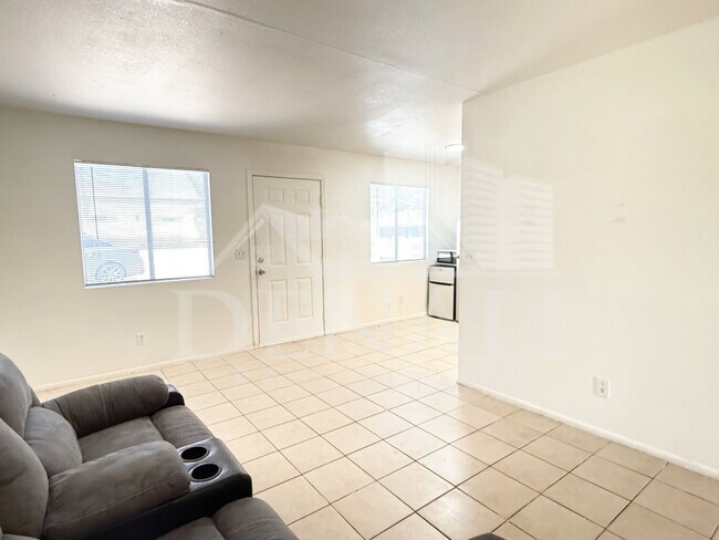 2061 S Apache Dr Apache Junction, AZ 85120 photo 4