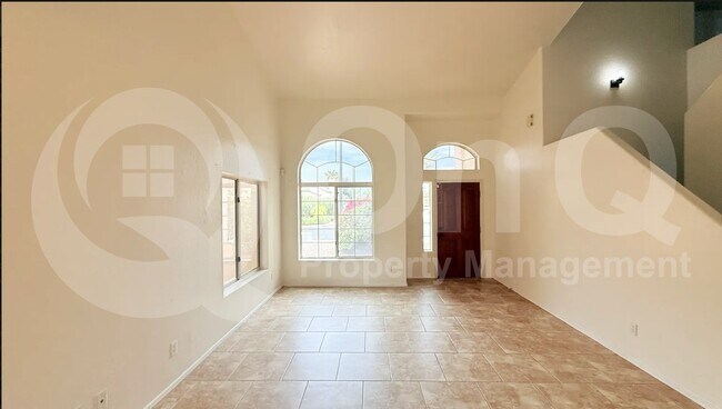 837 W Shellfish Dr Gilbert, AZ 85233 photo 4