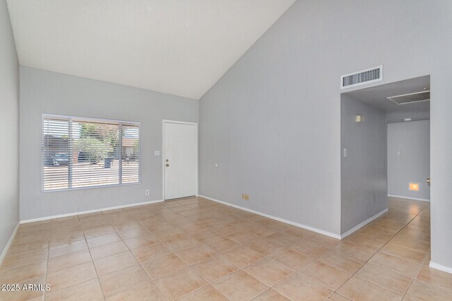 9353 E Altadena Ave photo 2