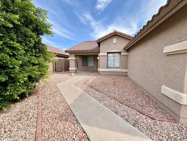 8556 W Carol Ave Peoria, AZ 85345 photo 3