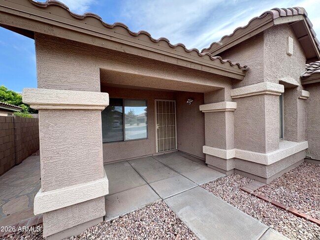8556 W Carol Ave Peoria, AZ 85345 photo 4