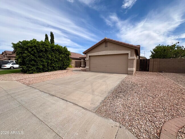 8556 W Carol Ave Peoria, AZ 85345 photo 2