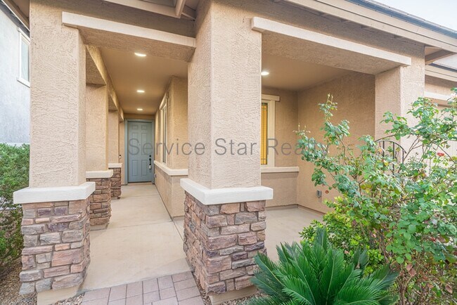 2427 E Saint Catherine Ave Phoenix, AZ 85042 photo 4