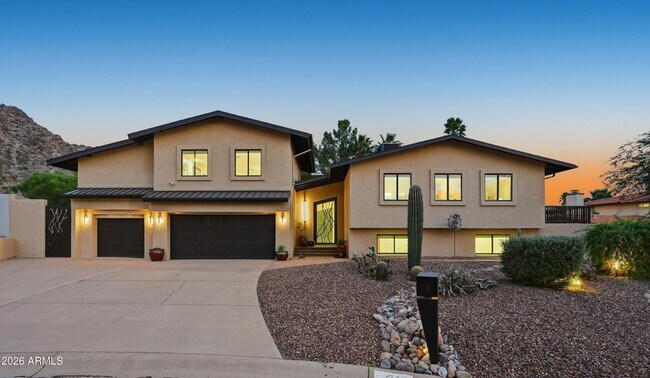 2221 E Vista Ave Phoenix, AZ 85020 photo 3