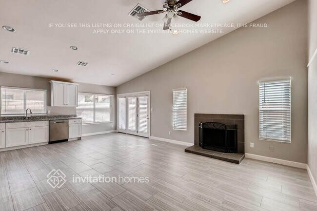 4057 W Cielo Grande Glendale, AZ 85310 photo 2