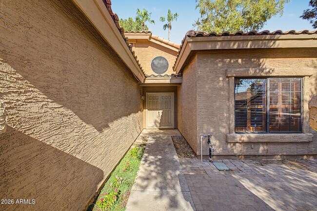 15643 N 50th St Scottsdale, AZ 85254 photo 2