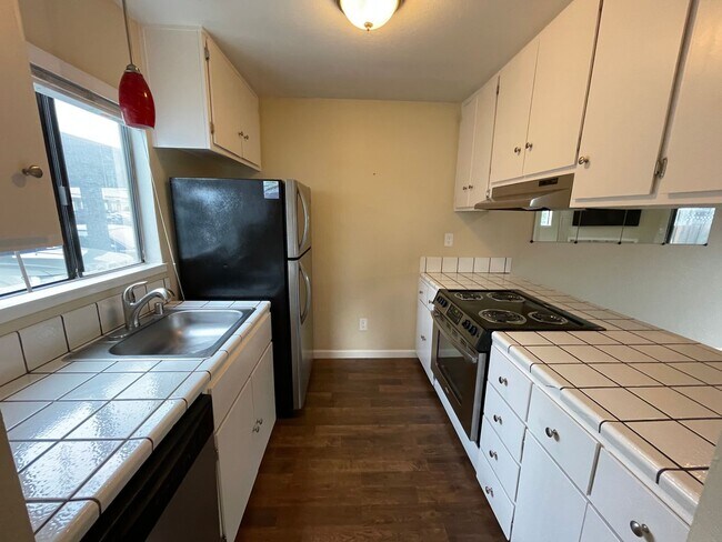 1879 Pso Laguna Seco Livermore, CA 94551 photo 2