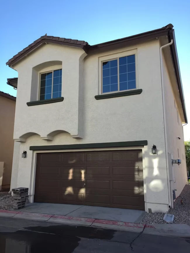 17451 N 92nd Ave Peoria, AZ 85382 photo 3