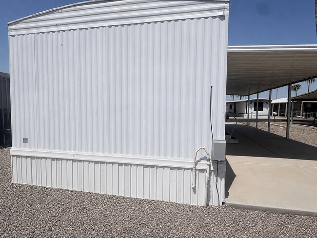 345 S 58th St Mesa, AZ 85206 photo 2