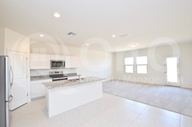 358 S Borromeo Dr Casa Grande, AZ 85194 photo 3