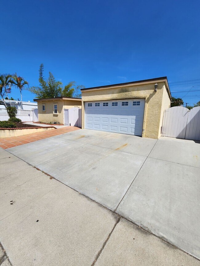 3772 Crete St San Diego, CA 92117 photo 3