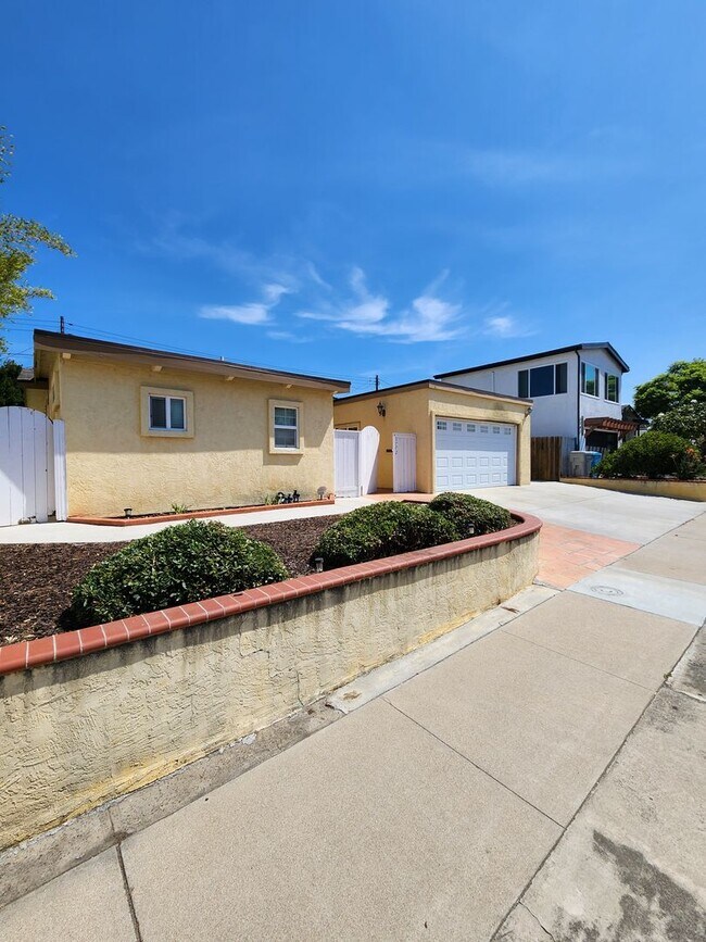 3772 Crete St San Diego, CA 92117