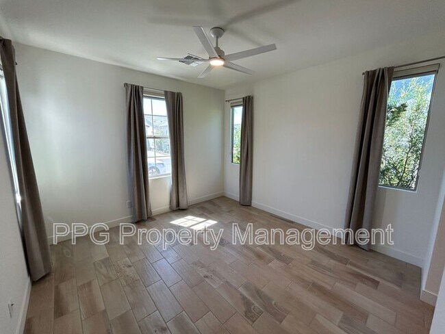 17168 W Mountainair St Surprise, AZ 85388 photo 3