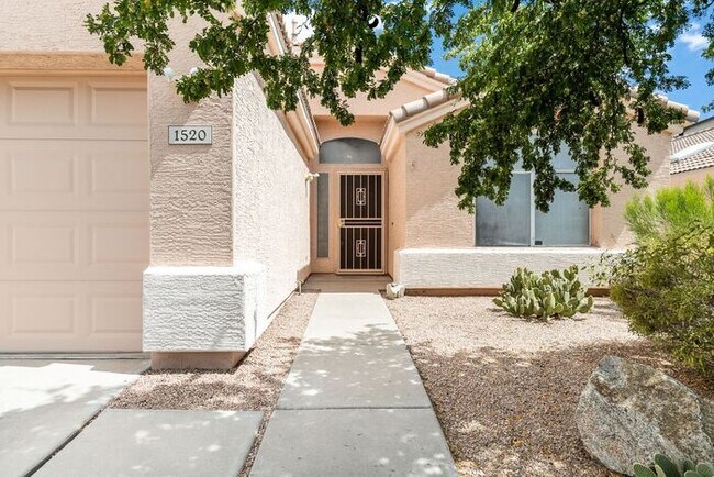 1520 E Villa Rita Dr Phoenix, AZ 85022 photo 2