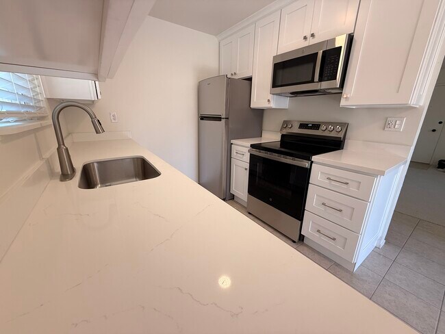 190 Sierra Dr Walnut Creek, CA 94596 photo 2