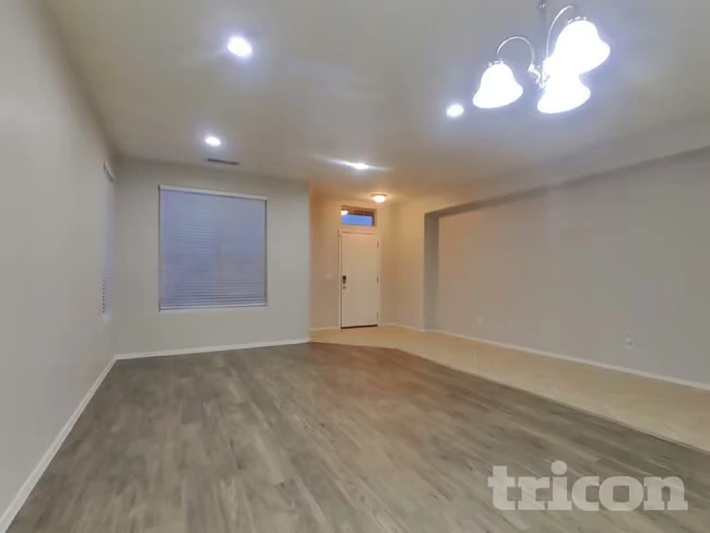 8306 W Cocopah St Tolleson, AZ 85353 photo 4