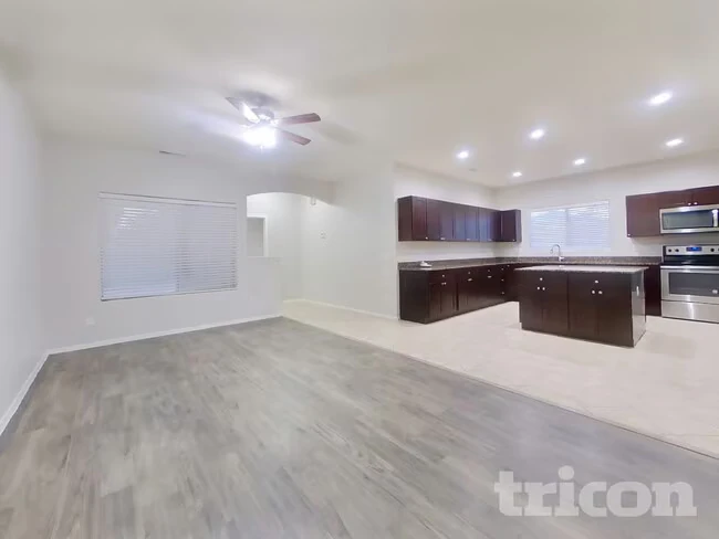 8306 W Cocopah St Tolleson, AZ 85353 photo 5