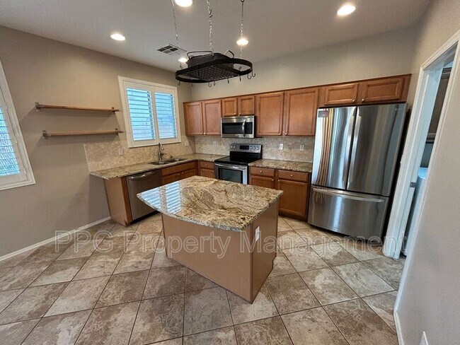 17441 W Woodrow Ln Surprise, AZ 85388 photo 4