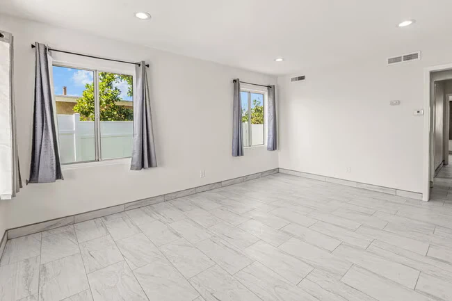 3728 Odom St San Diego, CA 92115 photo 3