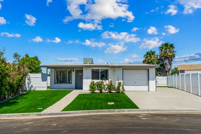 3728 Odom St San Diego, CA 92115