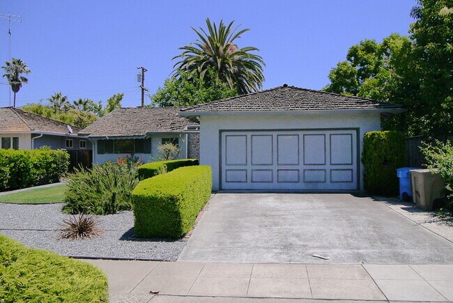 1420 Primrose Way, Cupertino, CA 95014 photo 2