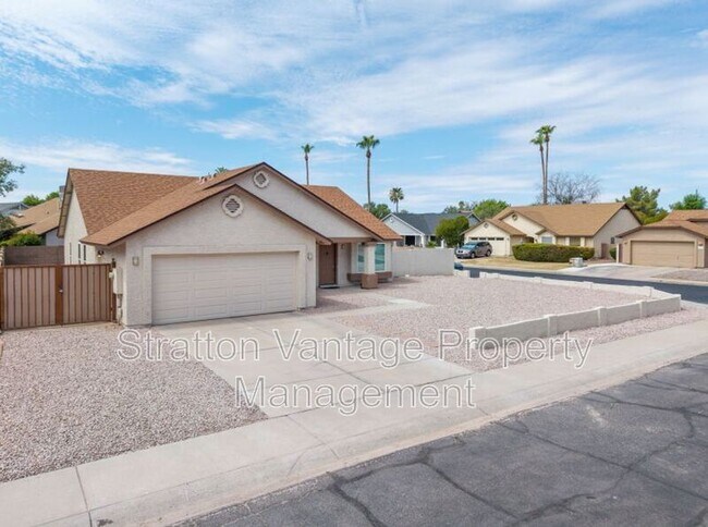 655 W Devon Ct Gilbert, AZ 85233 photo 2