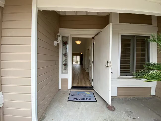 2620 El Aguila Ln Carlsbad, CA 92009 photo 4