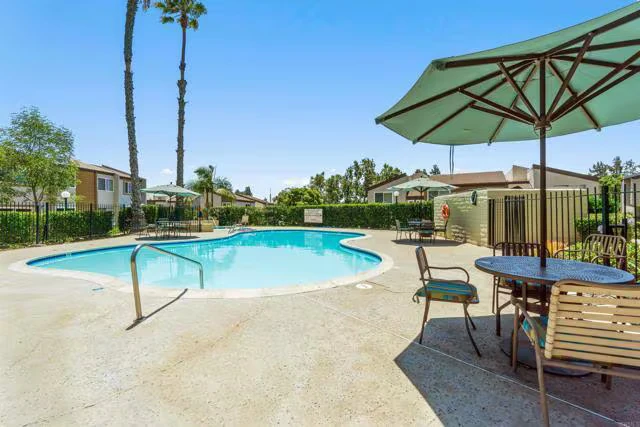 7811 Tommy Dr San Diego, CA 92119 photo 2