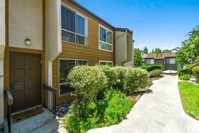 7811 Tommy Dr San Diego, CA 92119