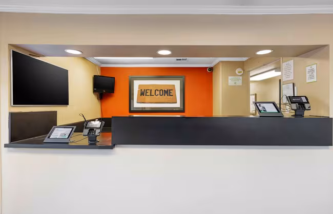 Furnished Studio-San Diego - Fashion Valley photo 4