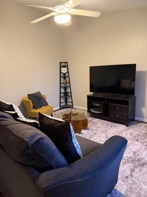 1033 W Laguna Dr Tempe, AZ 85282 photo 4