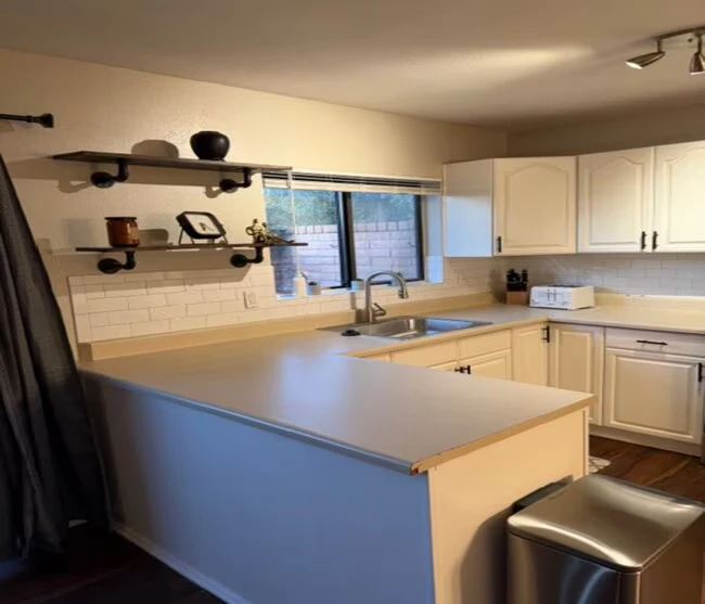 1033 W Laguna Dr Tempe, AZ 85282 photo 5