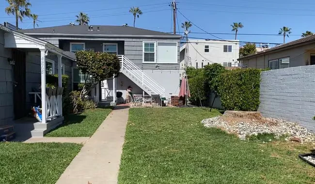 4872 Muir Ave San Diego, CA 92107