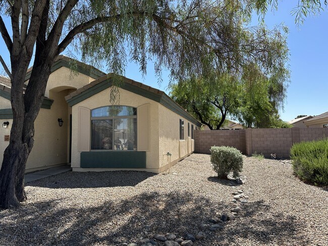 2425 S 159th Ln photo 4