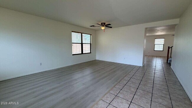 571 E Reflection Pl Chandler, AZ 85286 photo 4