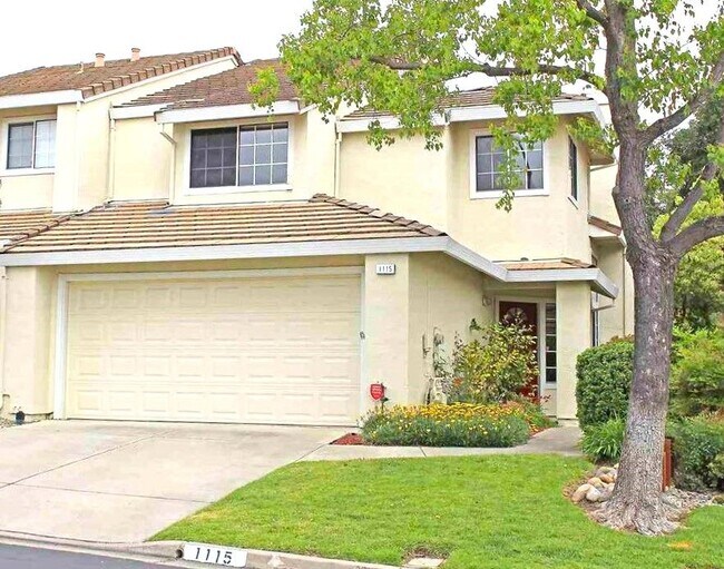1115 Crest Ridge Ln Concord, CA 94521 photo 2