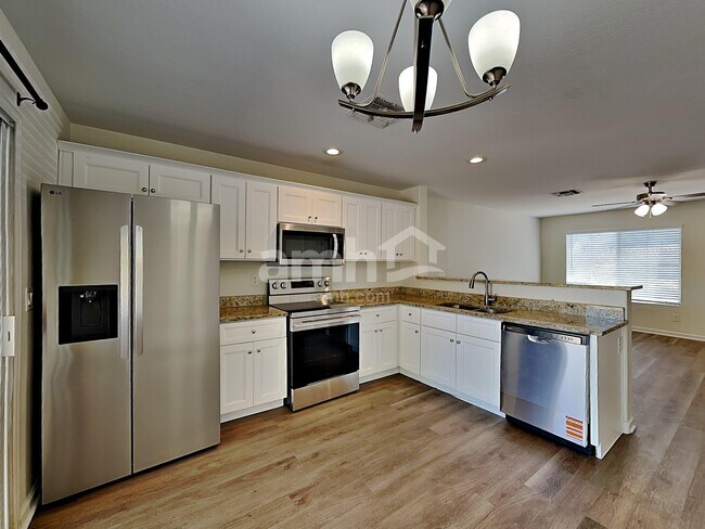 15374 W Gelding Dr Surprise, AZ 85379 photo 3