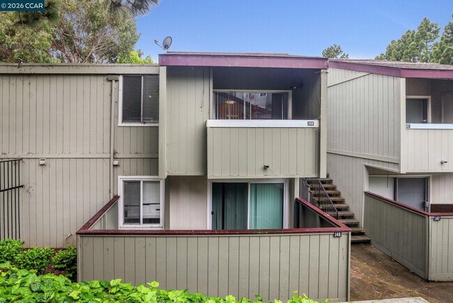 1333 N Camino Alto Vallejo, CA 94589 photo 2