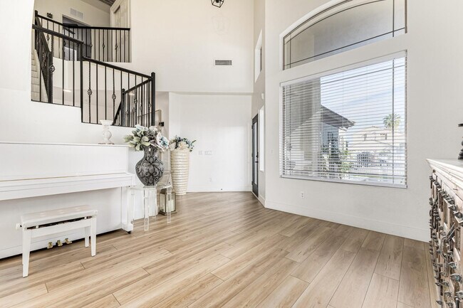 2707 W Lamar Rd Phoenix, AZ 85017 photo 4