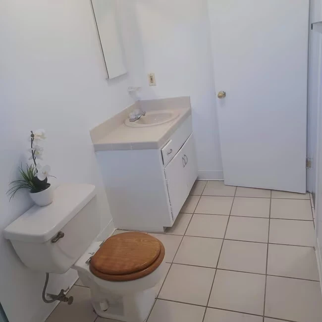 922 Hill St Belmont, CA 94002 photo 3