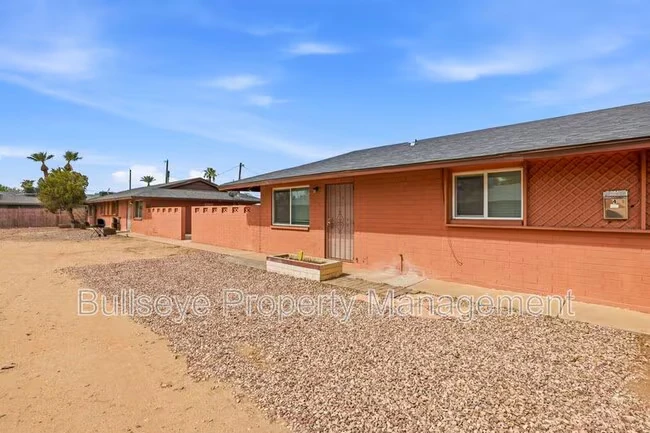 2245 W. Glenrosa Ave. photo 5